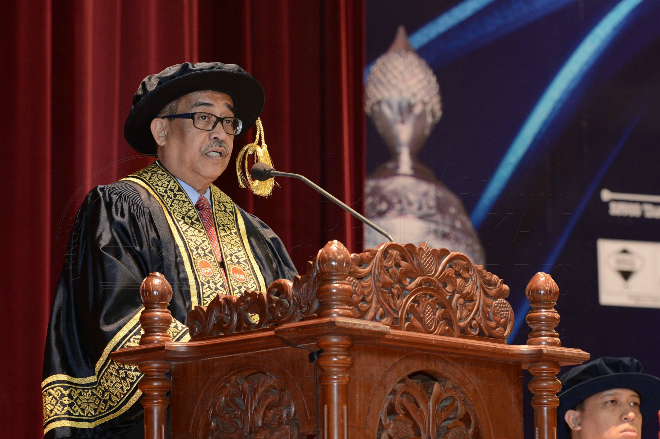 PRO 15 104 konvo BKK S14374